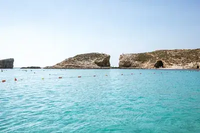 blue lagoon2